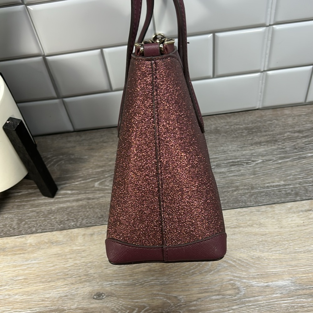 Kate Spade burgundy glitter crossbody satchel with matching wallet - Picture 5 of 16